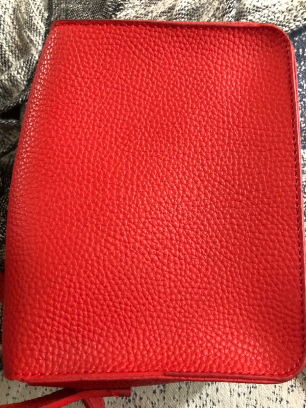 Red crossbody bag 5 x 7 inch faux leather - Picture 10 of 11